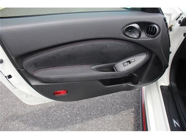 NISSAN FAIRLADY Z 2014 Image 31