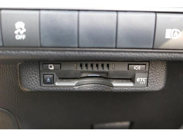 TOYOTA COROLLA SEDAN HYBRID 2020 Image 31