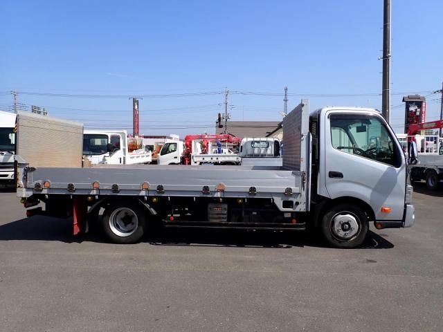 HINO DUTRO 2020 Image 31