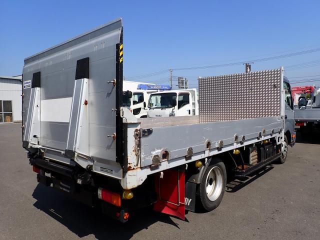 HINO DUTRO 2020 Image 31