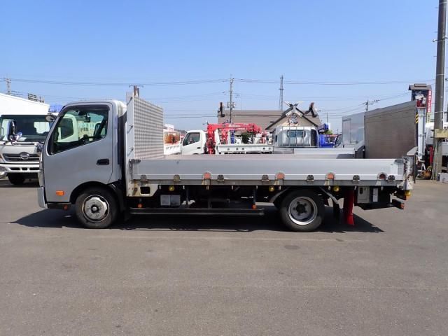 HINO DUTRO 2020 Image 31