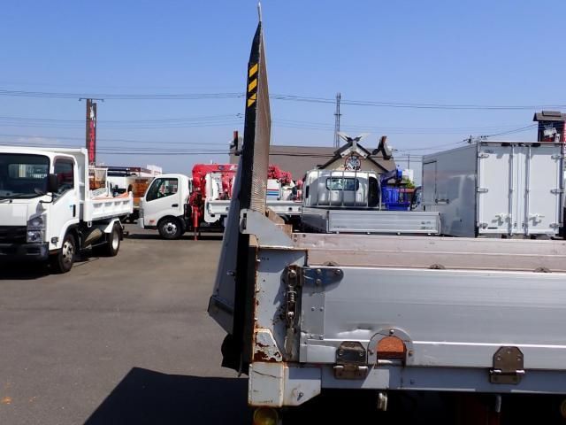 HINO DUTRO 2020 Image 31