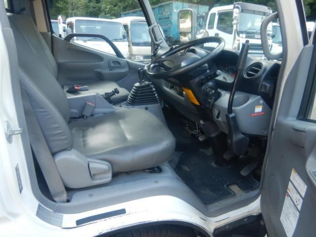 HINO DUTRO 2015 Image 31