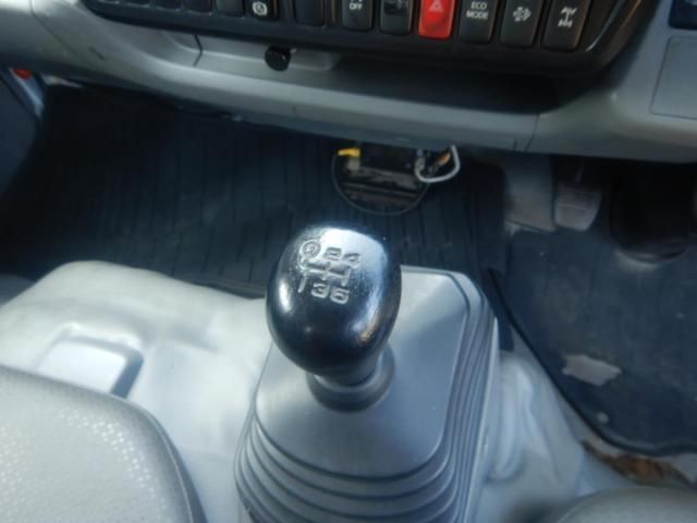 HINO DUTRO 2015 Image 31