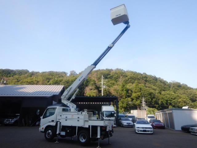 HINO DUTRO 2015 Image 31