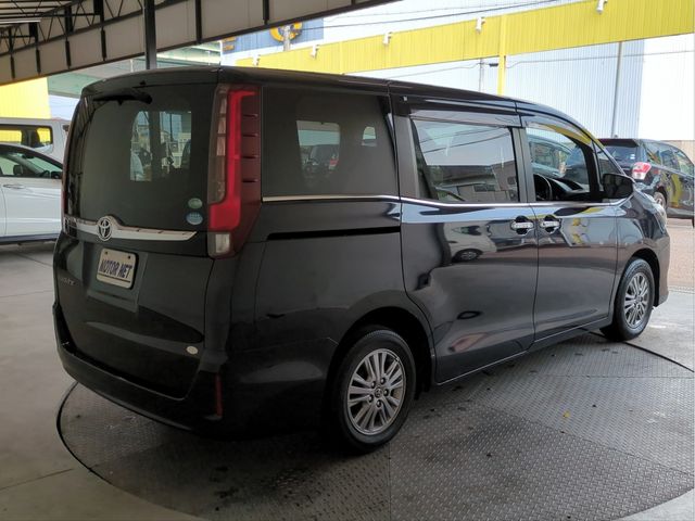 TOYOTA ESQUIRE 2015 Image 31