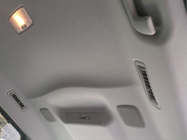 TOYOTA ESQUIRE 2015 Image 31