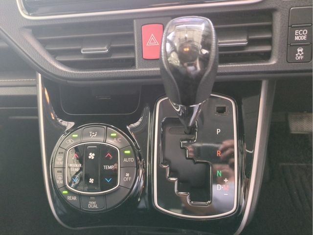 TOYOTA ESQUIRE 2015 Image 31