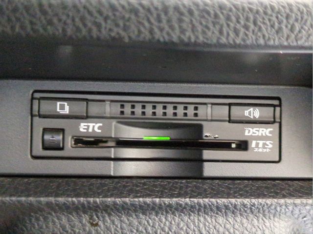 TOYOTA ESQUIRE 2015 Image 31