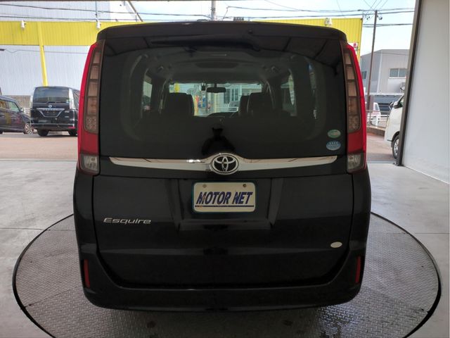 TOYOTA ESQUIRE 2015 Image 31