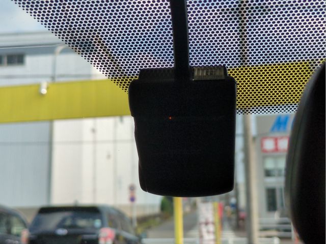 TOYOTA ESQUIRE 2015 Image 31