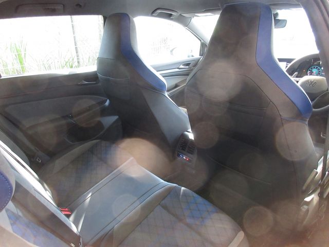 VOLKSWAGEN GOLF R VA 2024 Image 31