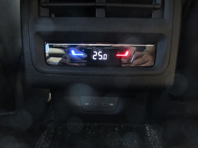 VOLKSWAGEN GOLF R VA 2024 Image 31