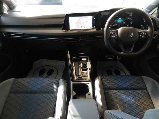 VOLKSWAGEN GOLF R VA 2024 Image 31