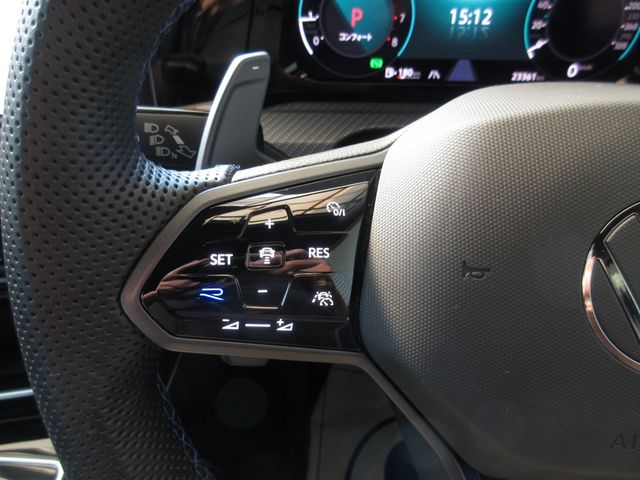 VOLKSWAGEN GOLF R VA 2024 Image 31