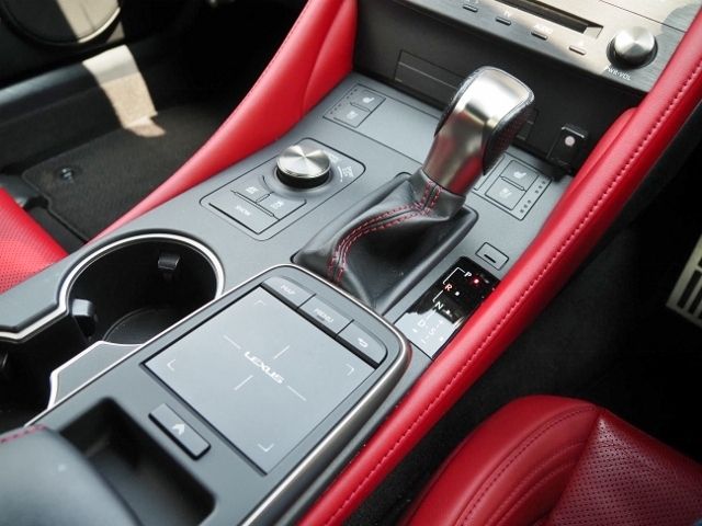 TOYOTA LEXUS RC300H 2020 Image 31