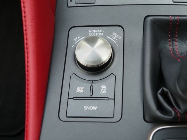 TOYOTA LEXUS RC300H 2020 Image 31