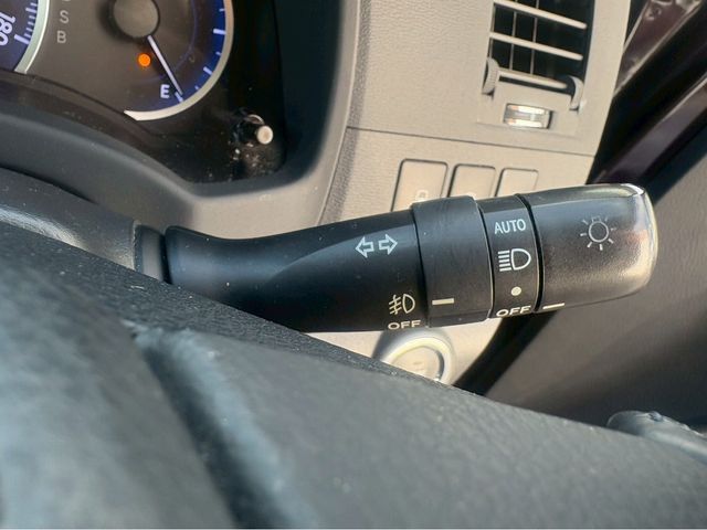 TOYOTA ISIS 2014 Image 31