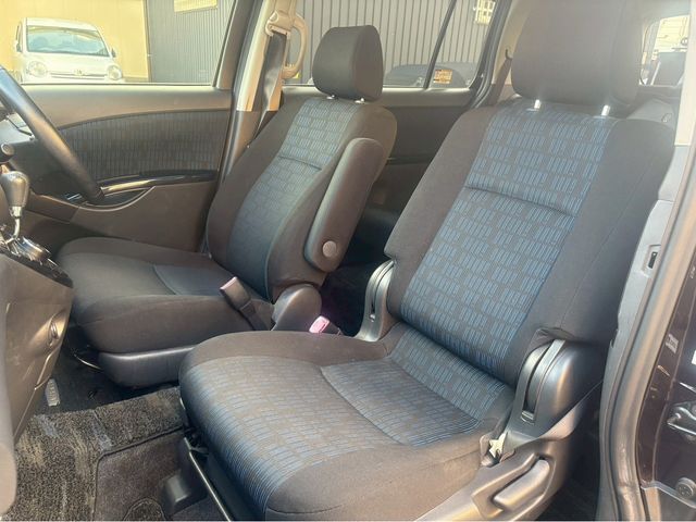 TOYOTA ISIS 2014 Image 31