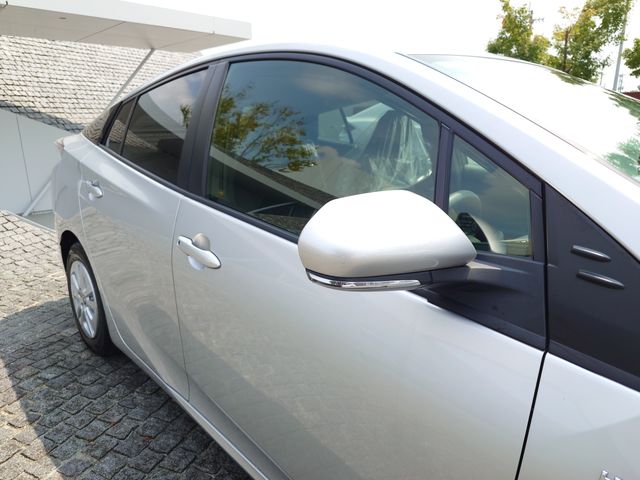 TOYOTA PRIUS 2018 Image 31