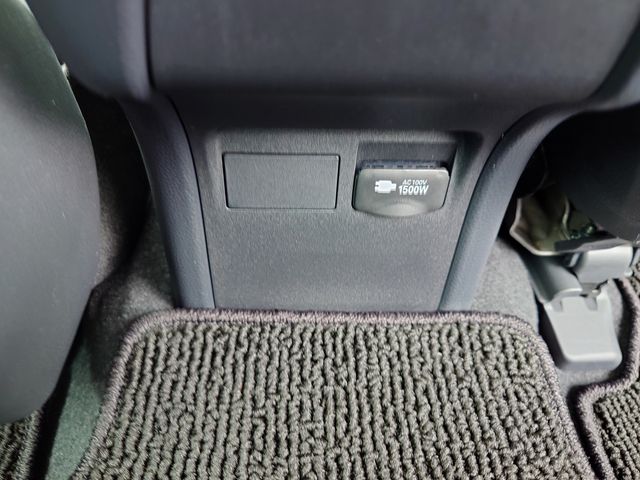 TOYOTA PRIUS 2025 Image 31