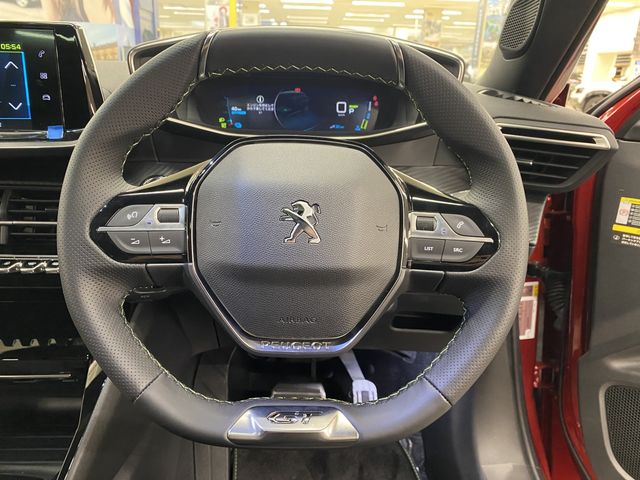 PEUGEOT E-2008 2025 Image 31