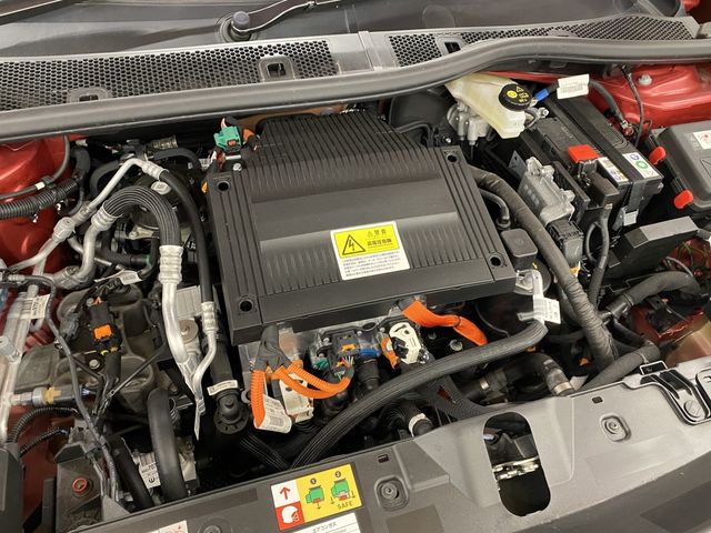 PEUGEOT E-2008 2025 Image 31