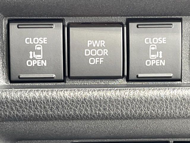 TOYOTA SIENTA HYBRID 2024 Image 31