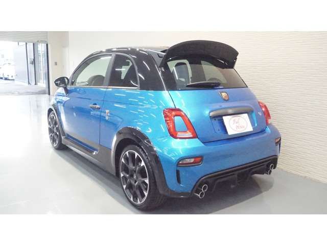FIAT ABARTH 695 2023 Image 31
