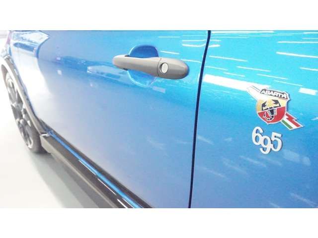 FIAT ABARTH 695 2023 Image 31