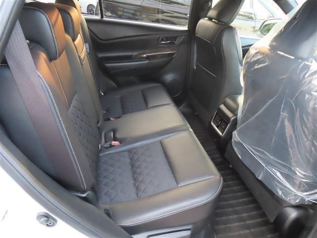 TOYOTA HARRIER HYBRID 2015 Image 31