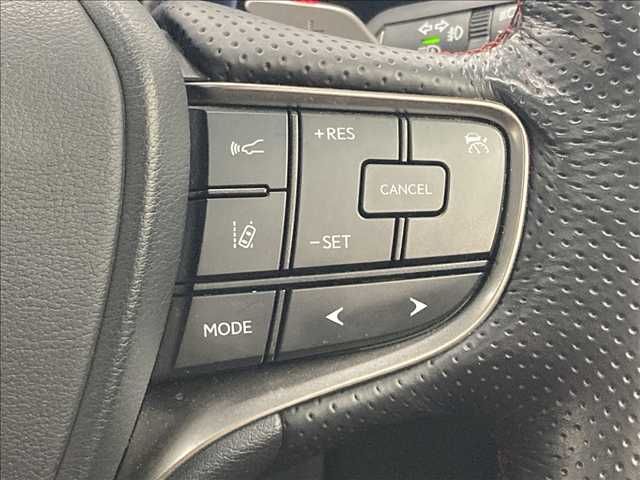 TOYOTA LEXUS UX250H 2018 Image 31