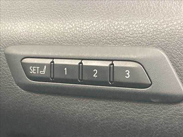 TOYOTA LEXUS UX250H 2018 Image 31