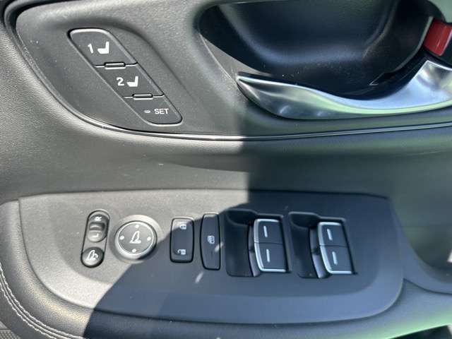 HONDA ZR-V E:HEV 2023 Image 31