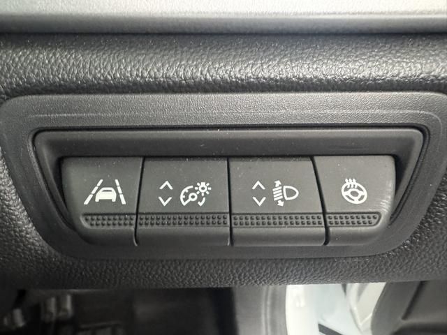 RENAULT CAPTUR 2021 Image 31