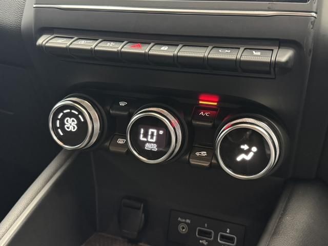 RENAULT CAPTUR 2021 Image 31