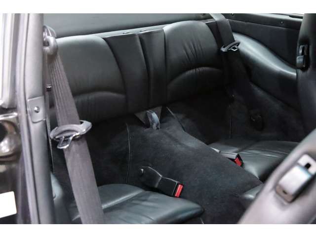 PORSCHE 911 2005 Image 31