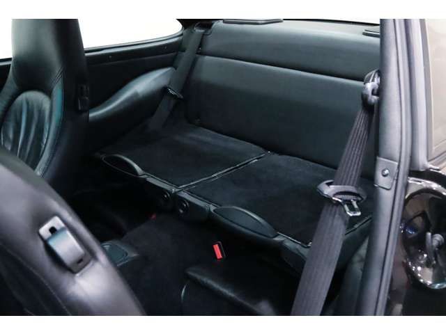 PORSCHE 911 2005 Image 31