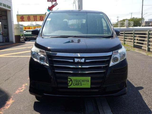 TOYOTA NOAH 2015 Image 31