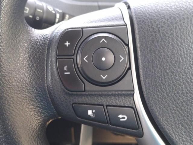 TOYOTA NOAH 2015 Image 31