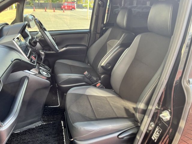 TOYOTA NOAH 2020 Image 31