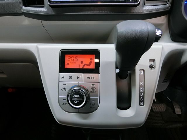 DAIHATSU MIRA E:S 2017 Image 31