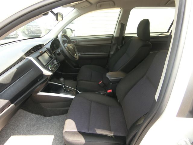 TOYOTA COROLLA FIELDER HYBR 2018 Image 31