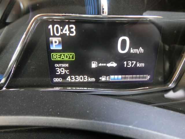 TOYOTA COROLLA FIELDER HYBR 2018 Image 31