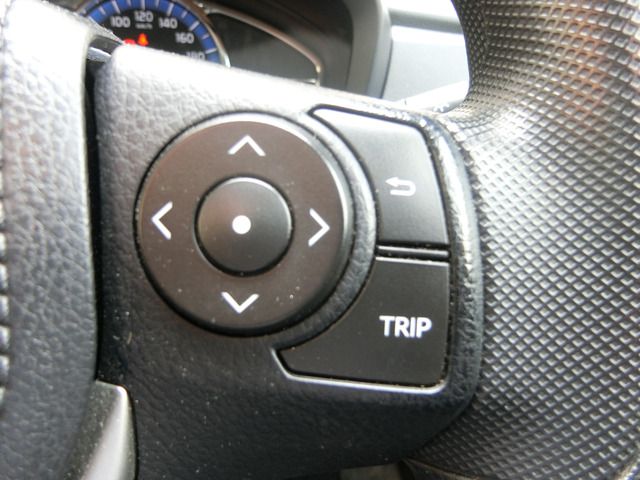 TOYOTA COROLLA FIELDER HYBR 2018 Image 31