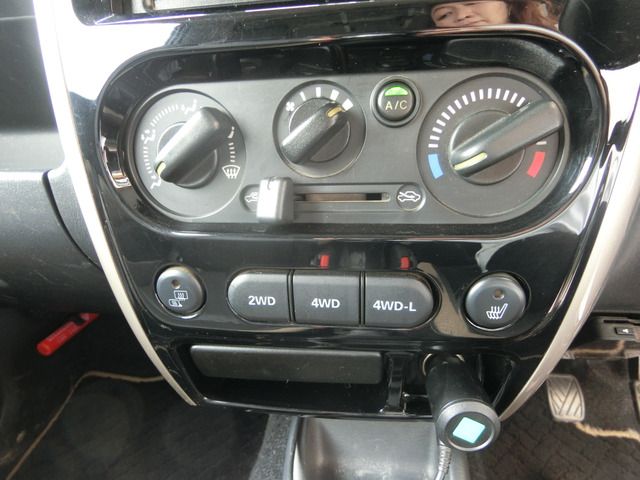SUZUKI JIMNY 4WD 2016 Image 31
