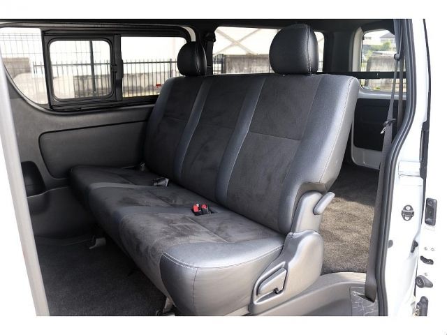 TOYOTA HIACE VAN 2WD 2019 Image 31