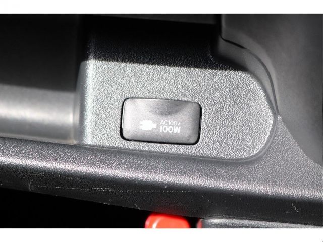 TOYOTA HIACE VAN 2WD 2019 Image 31