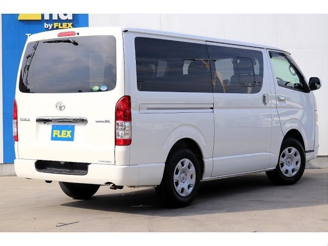 TOYOTA HIACE VAN 2WD 2019 Image 31