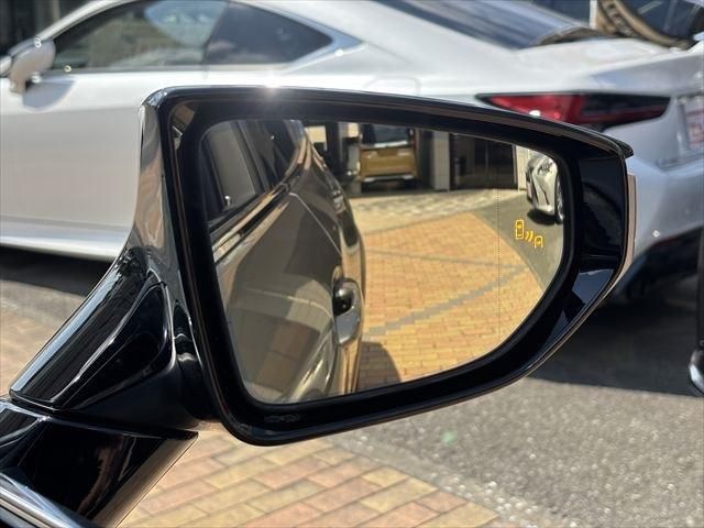 TOYOTA LEXUS UX250H 2020 Image 31